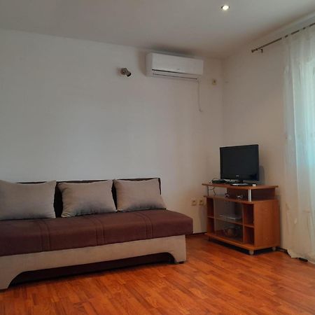 Sreca Apartment Near Beach With Bbq Bibinje Pokoj fotografie