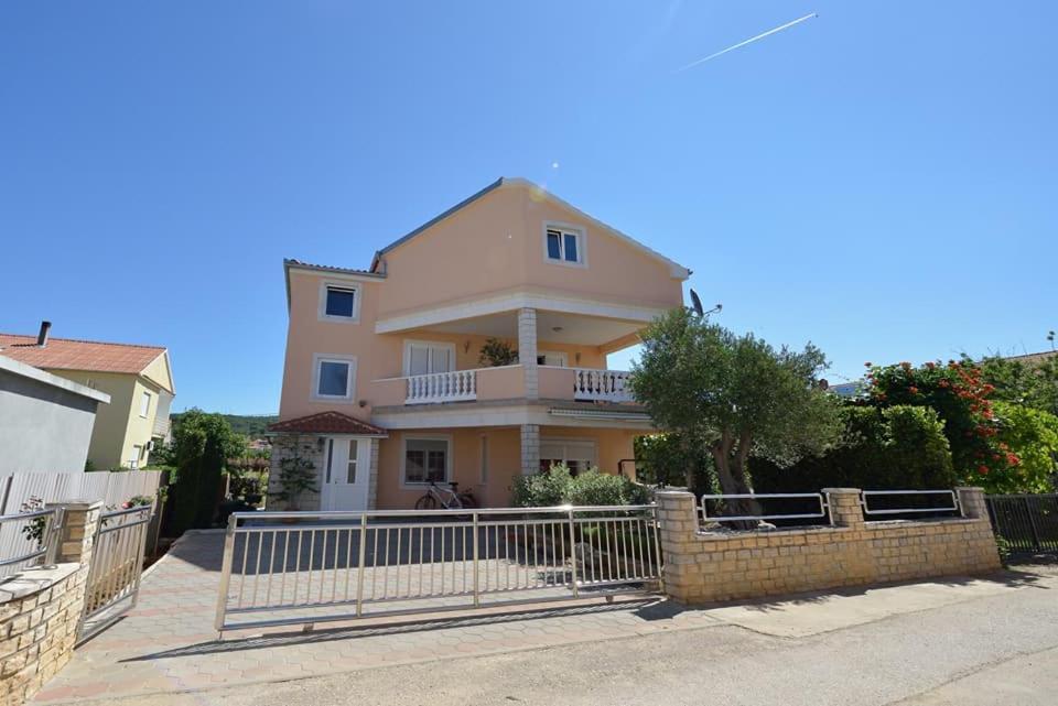 Sreca Apartment Near Beach With Bbq Bibinje Exteriér fotografie