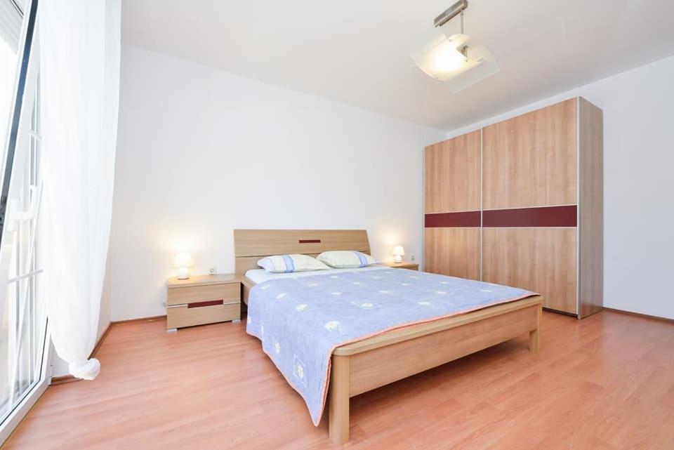 Sreca Apartment Near Beach With Bbq Bibinje Exteriér fotografie